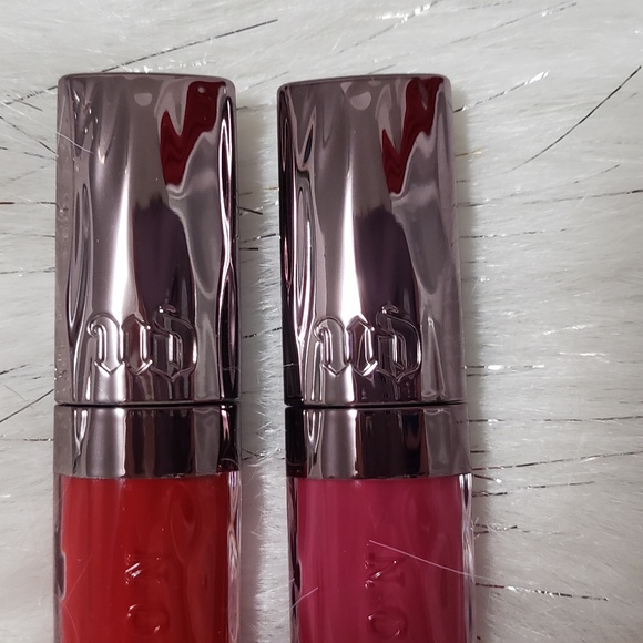 Urban Decay Revolution High-Color Lipgloss - Picture 2 of 3